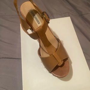 Steve Madden cognac wedges
